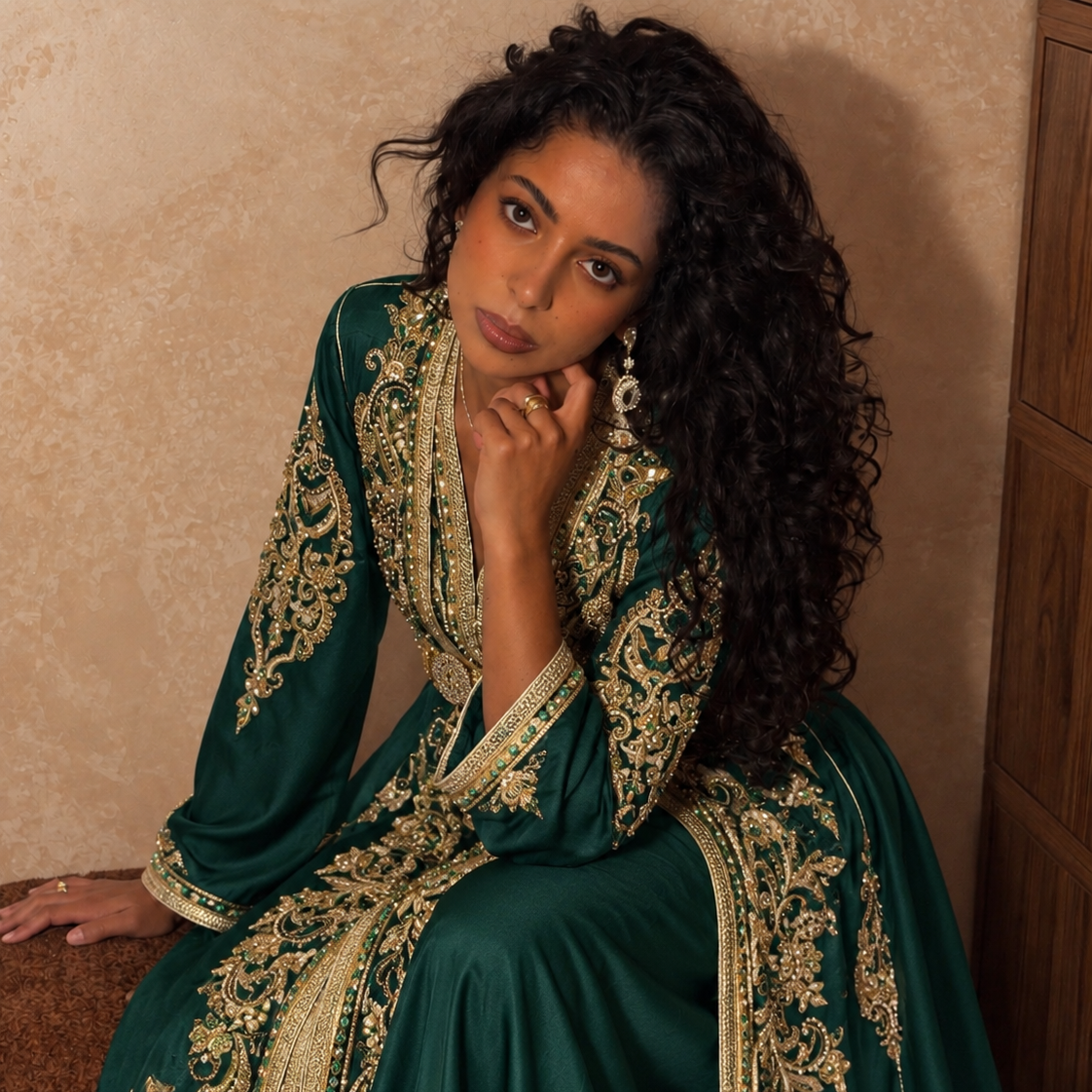 Takchita Sur — Emerald Green & Gold