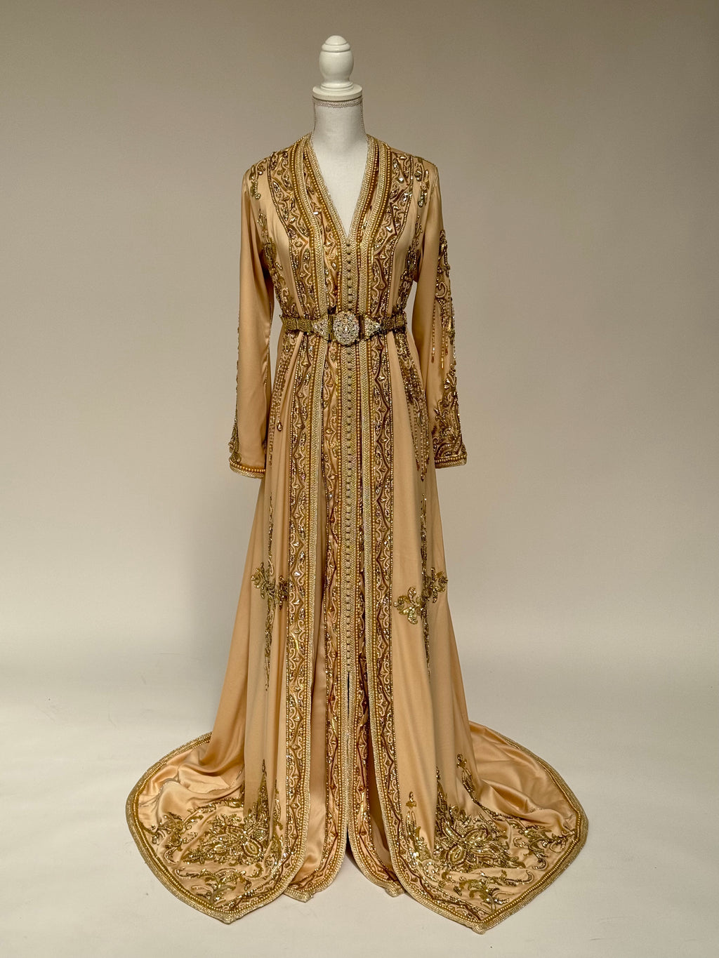 Takchita Amel - Gold