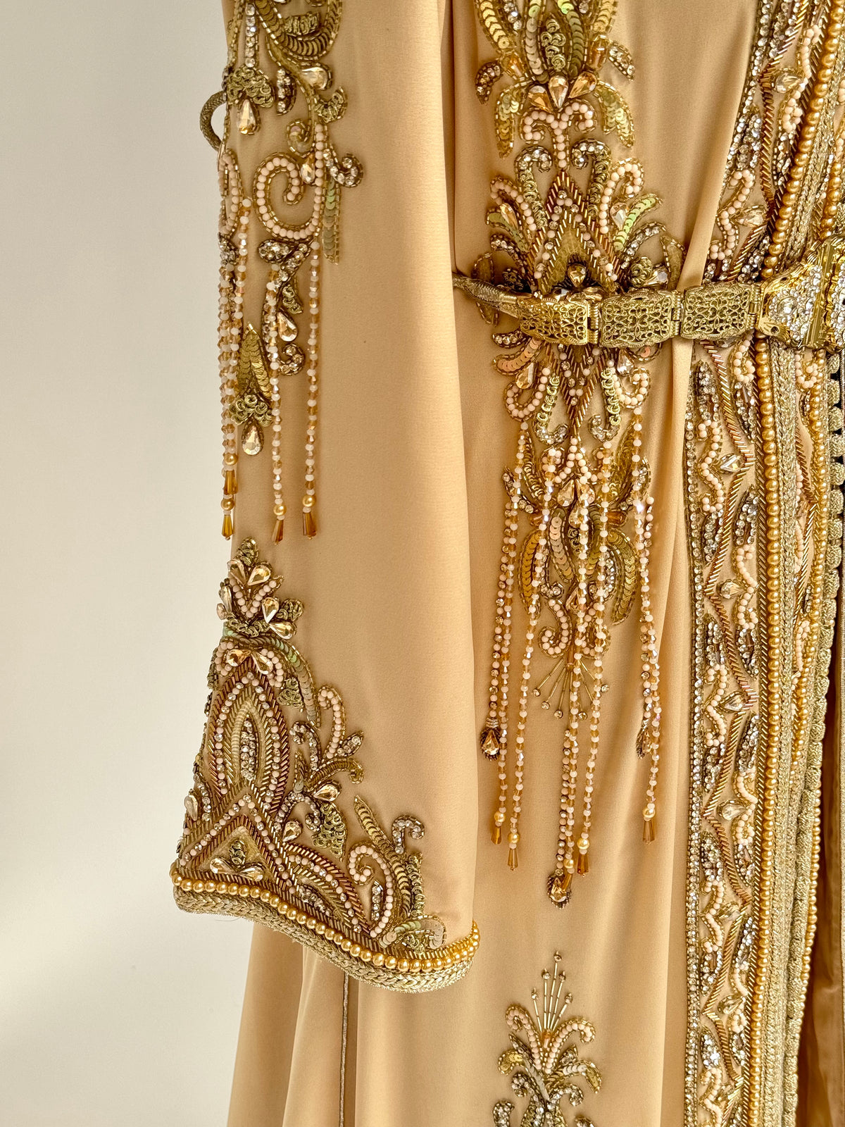 Takchita Amel - Gold