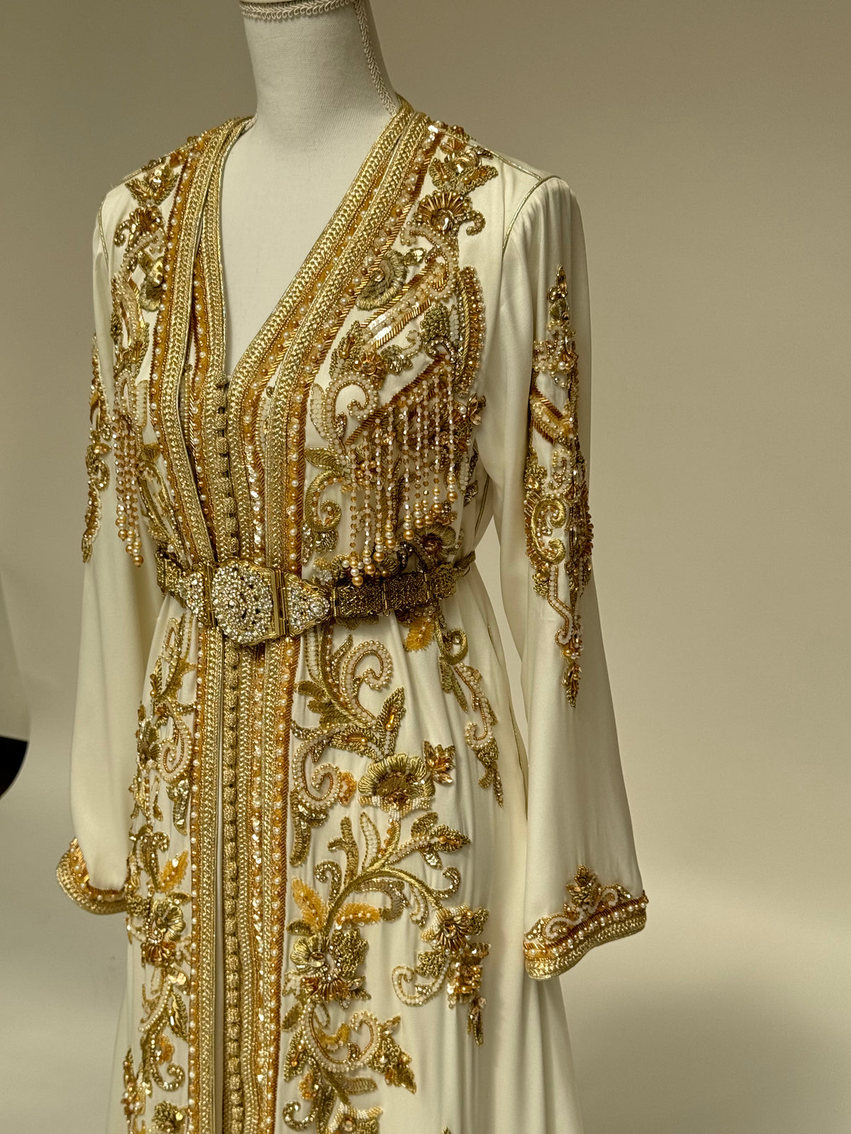 Takchita Sûr - Ivory